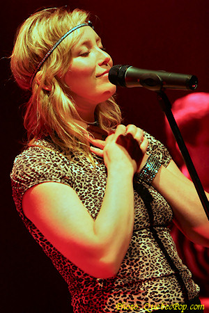 Isabelle Blais (Ca�man Fu)