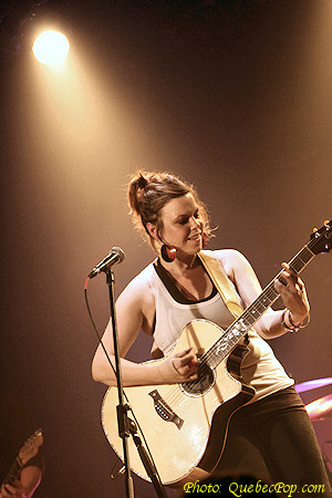 Emi Bond