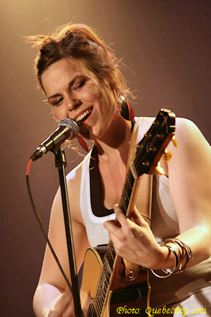 Emi Bond